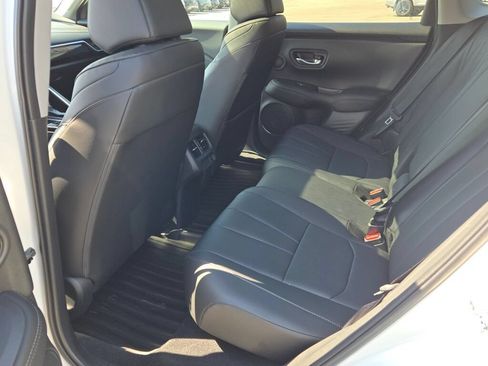 Used 2025 Acura ADX AWD image 21