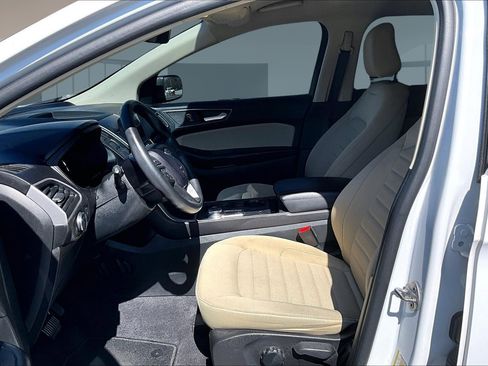 Used 2024 Ford Edge SE image 21