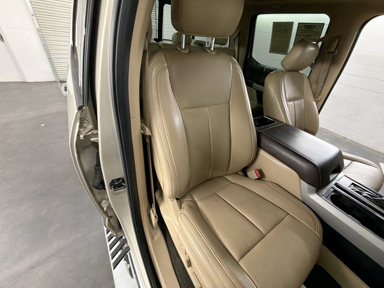 Used 2018 Ford F150 Lariat RWD image 29