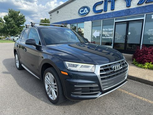 Used 2018 Audi Q5 2.0T Premium Plus w/ Premium Plus Package AWD/4WD image 2