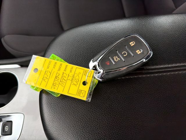 Used 2023 Chevrolet Malibu LT FWD image 25
