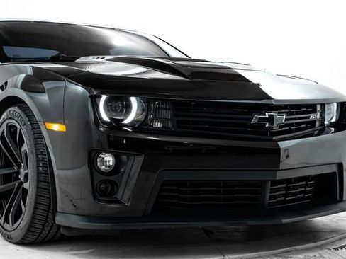 Used 2013 Chevrolet Camaro ZL1 image 15