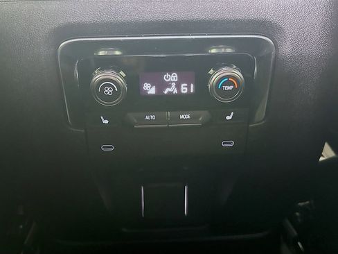 Used 2025 GMC Yukon Elevation w/ LPO, Floor Liner Package image 26