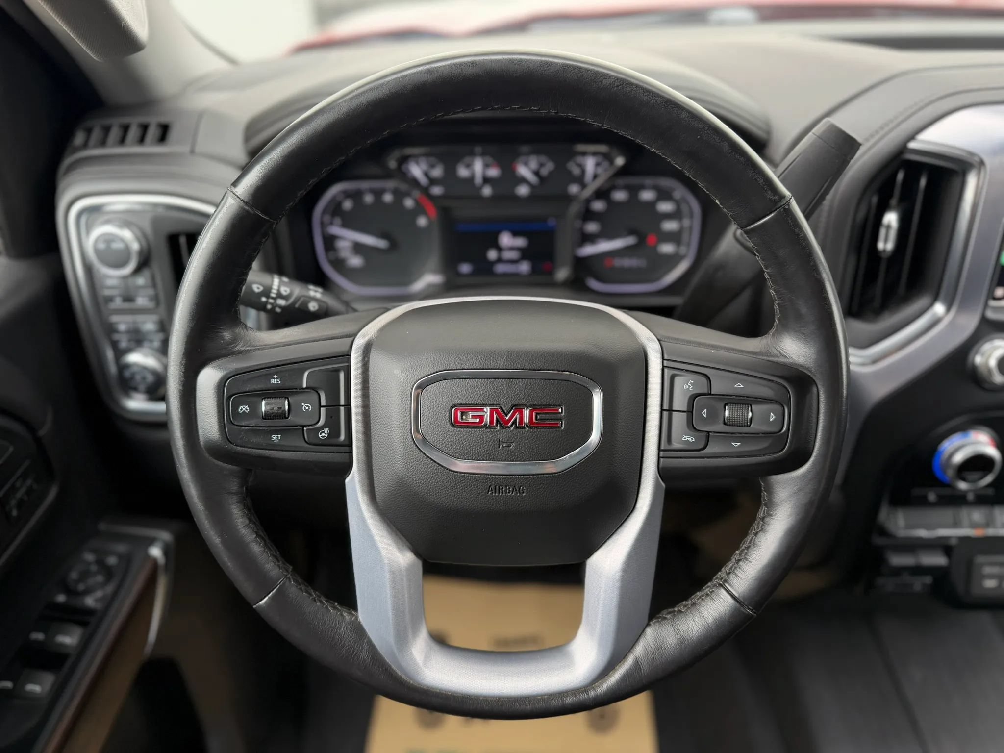 Used 2021 GMC Sierra 1500 SLT AWD/4WD image 22