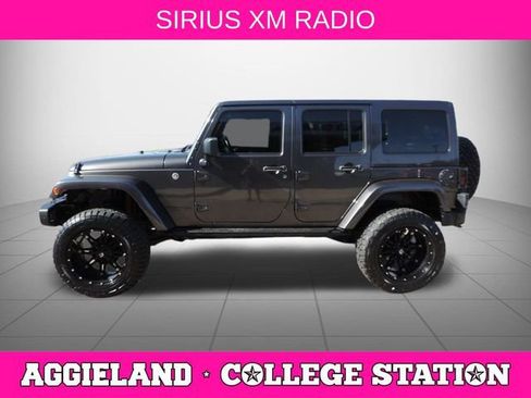 Used 2018 Jeep Wrangler Unlimited Sport AWD/4WD image 7
