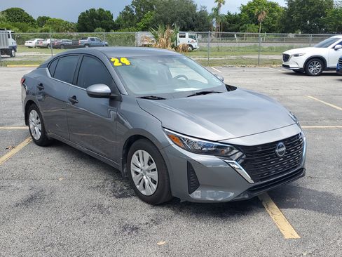 Used 2024 Nissan Sentra S image 3