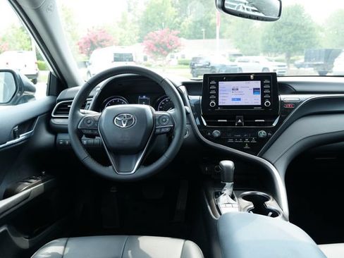 Used 2024 Toyota Camry SE w/ Convenience Package FWD image 20