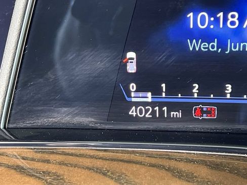 Certified 2024 Cadillac Escalade Sport Platinum AWD/4WD image 12