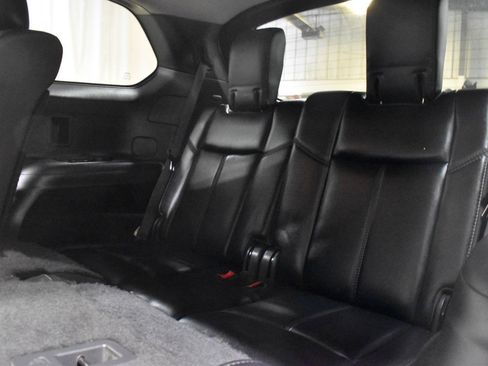Used 2019 Nissan Pathfinder SL AWD/4WD image 9