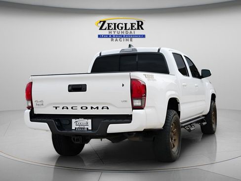 Used 2023 Toyota Tacoma SR AWD/4WD image 7