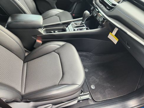 New 2026 Jeep Compass Latitude AWD/4WD image 13