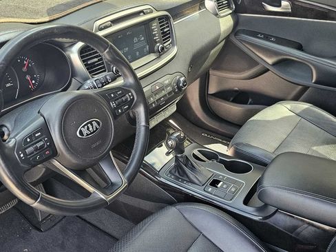 Used 2018 Kia Sorento EX w/ EX Advanced Touring Package FWD image 16