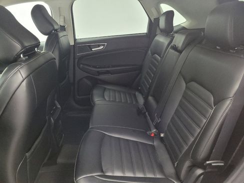 Used 2020 Ford Edge SEL w/ Convenience Package image 18