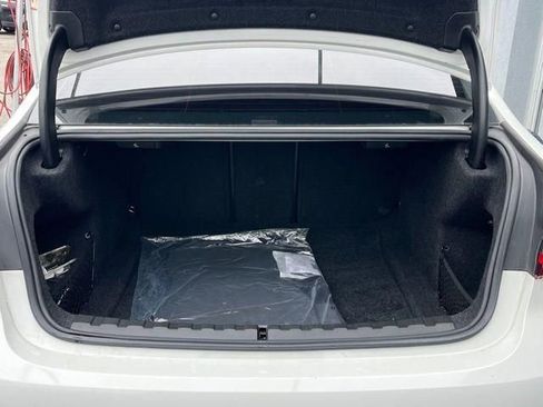 Used 2022 BMW 330i Sedan w/ Convenience Package image 9