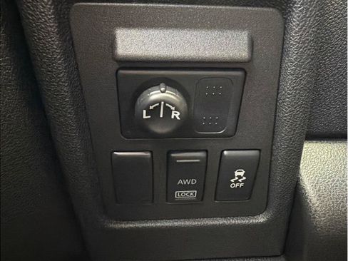 Used 2014 Nissan Rogue S AWD/4WD image 19