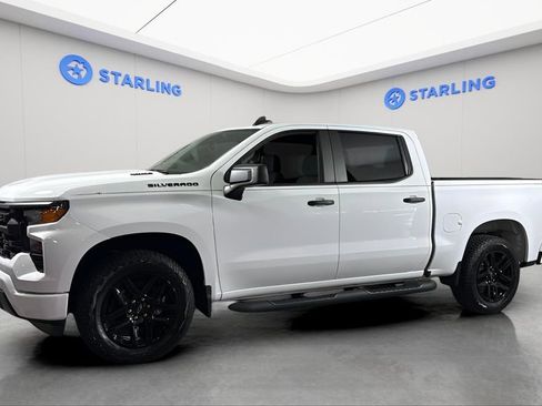 Used 2026 Chevrolet Silverado 1500 Custom w/ Turbomax Blackout Package RWD image 2