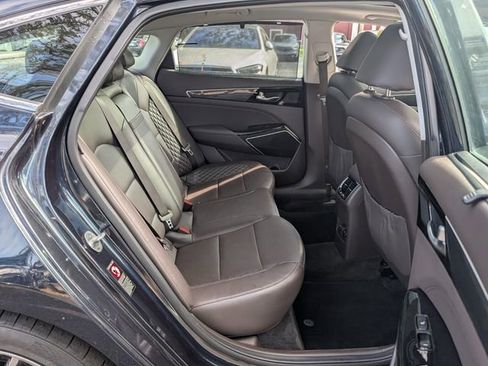 Used 2017 Kia Cadenza Limited w/ Paint Protection Package image 21