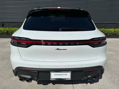Certified 2026 Porsche Macan AWD/4WD image 12
