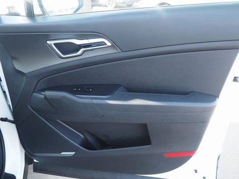 New 2026 Kia Sportage LX image 35