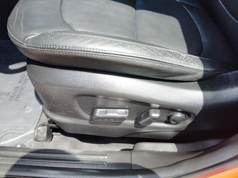 Used 2014 Kia Soul ! w/ Sun & Sound Package FWD image 15