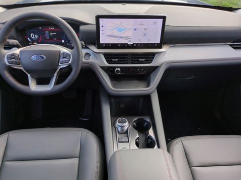 New 2026 Ford Explorer Active w/ Active Comfort Package RWD image 15