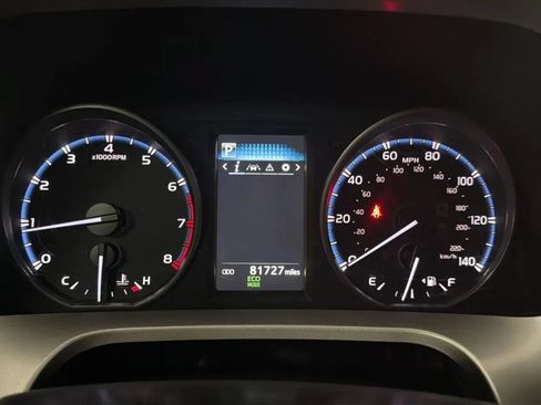 Used 2017 Toyota RAV4 LE w/ Carpet Mat Package AWD/4WD image 11