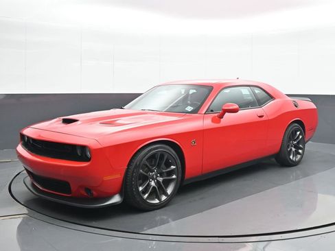 Used 2021 Dodge Challenger R/T Scat Pack image 2