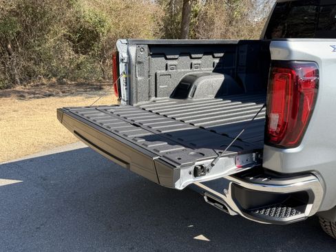 New 2026 GMC Sierra 1500 SLT w/ SLT Premium Plus Package image 11