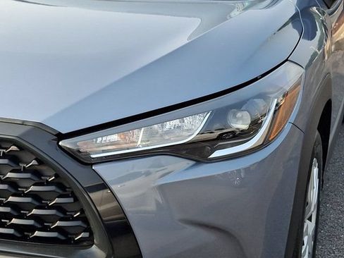 Used 2023 Toyota Corolla Cross L AWD/4WD image 12
