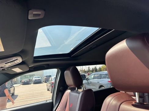 Used 2024 Dodge Durango R/T w/ Blacktop Package AWD/4WD image 5