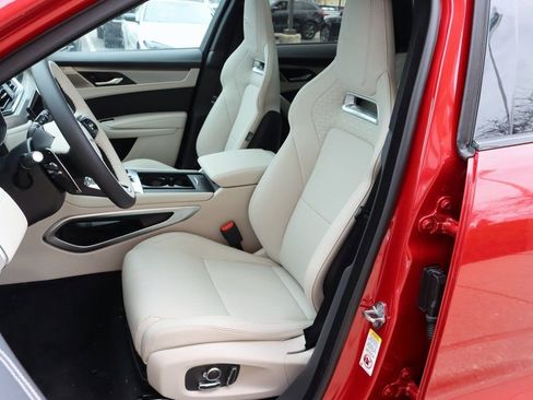 Used 2026 Jaguar F-PACE R-Dynamic S image 14