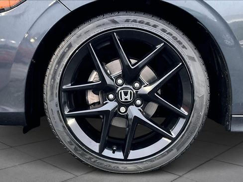 Used 2023 Honda Civic Sport image 10