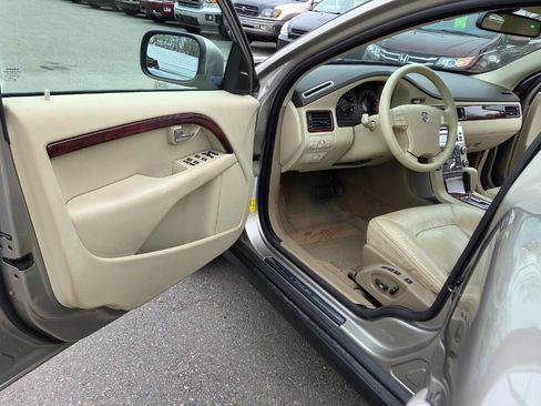 Used 2008 Volvo XC70 3.2 AWD/4WD image 23