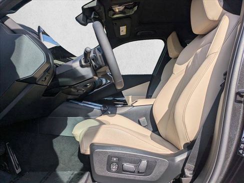 Used 2026 BMW X3 xDrive30i w/ Premium Package AWD/4WD image 4