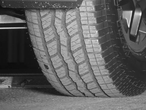 New 2025 Toyota Tacoma TRD Off-Road image 12