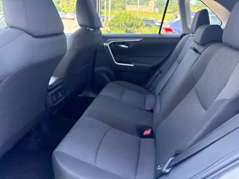 Used 2025 Toyota RAV4 XLE AWD/4WD image 26