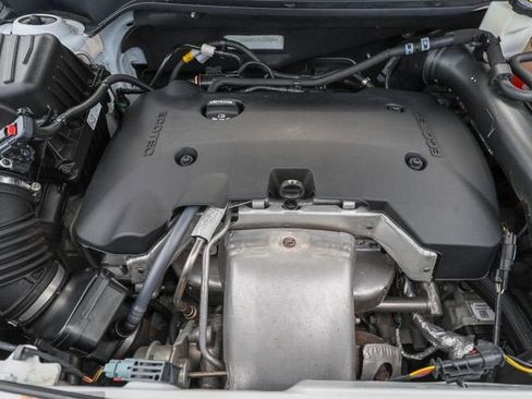 Used 2019 Chevrolet Equinox Premier FWD image 28