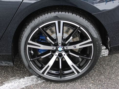 New 2026 BMW 530i xDrive AWD/4WD image 36