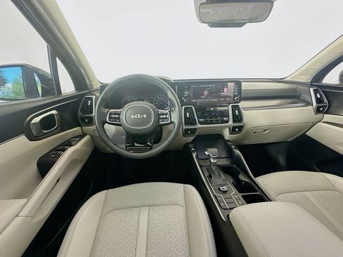Used 2023 Kia Sorento S w/ Panoramic Sunroof Package FWD image 23