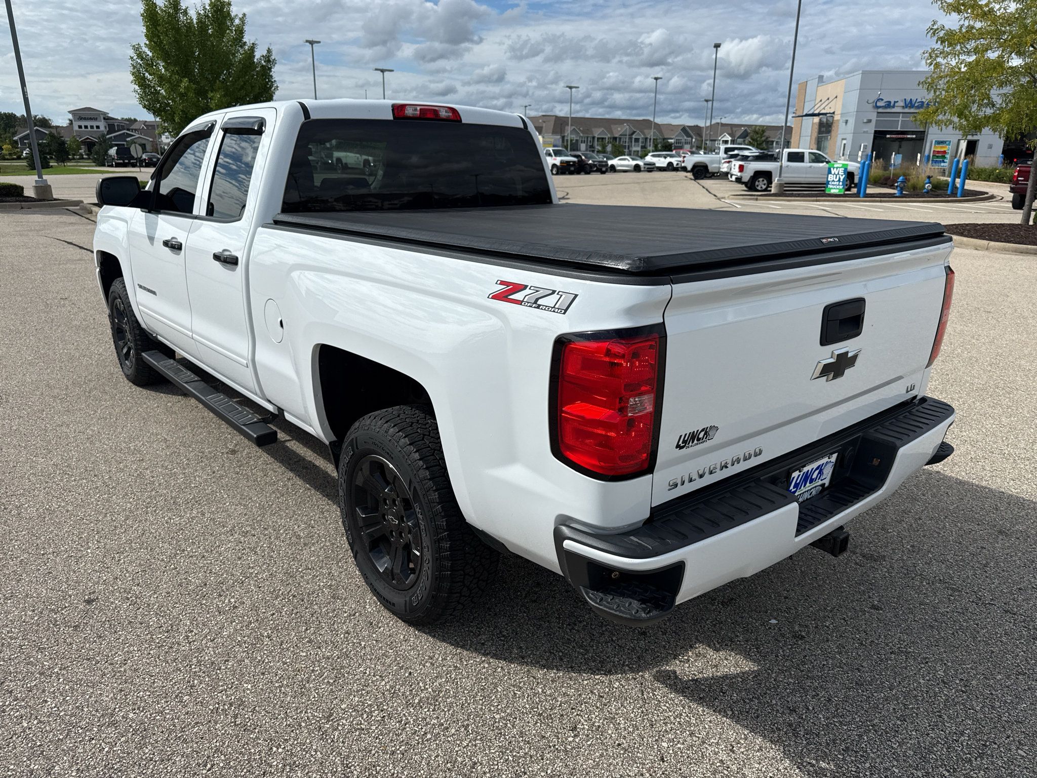 Used 2019 Chevrolet Silverado 1500 LT w/ All Star Edition AWD/4WD image 3