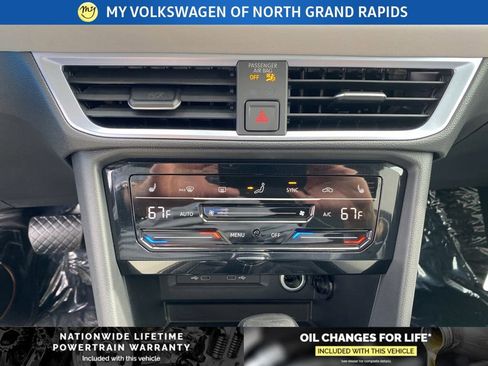 New 2026 Volkswagen Taos SE AWD/4WD image 14