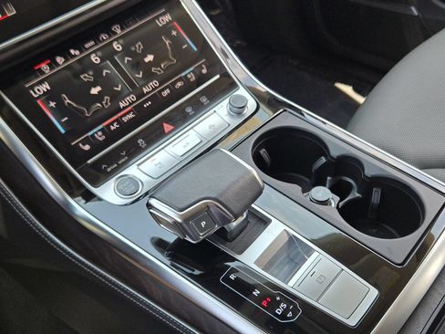 Certified 2023 Audi Q8 Prestige AWD/4WD image 25
