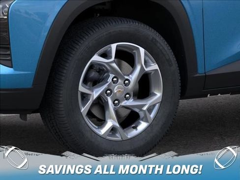 New 2026 Chevrolet Trax LS w/ LS Convenience Package FWD image 9