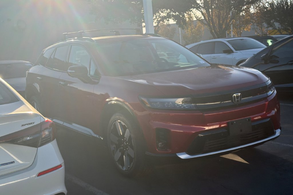 Certified 2024 Honda Prologue Elite image 2