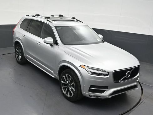 Used 2018 Volvo XC90 T5 Momentum w/ Convenience Package AWD/4WD image 21