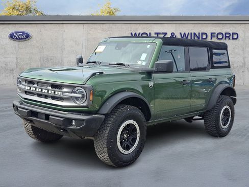 Certified 2023 Ford Bronco Big Bend w/ Sasquatch Package image 3