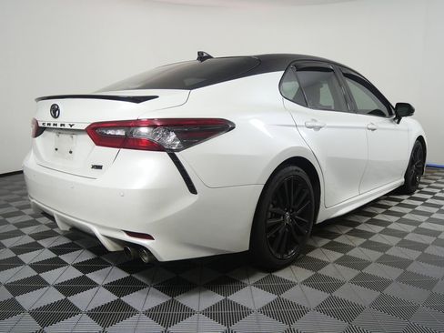 Used 2023 Toyota Camry XSE image 3