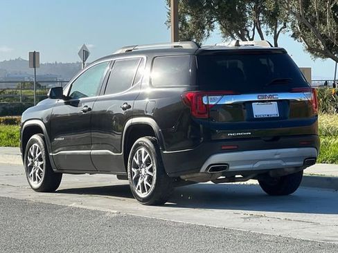 Used 2023 GMC Acadia SLT image 6