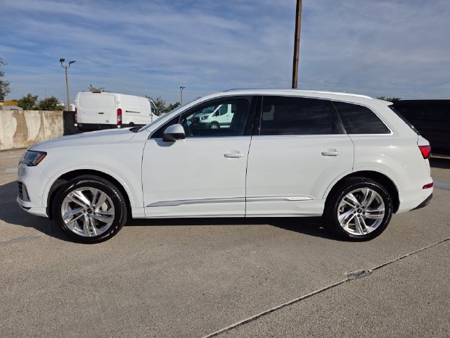 Used 2023 Audi Q7 3.0T Premium Plus w/ Premium Plus Package AWD/4WD image 8