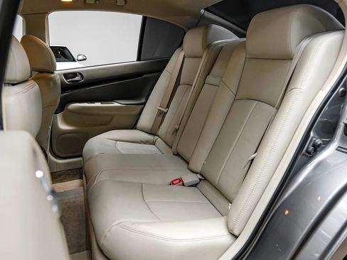 Used 2015 INFINITI Q40 image 51